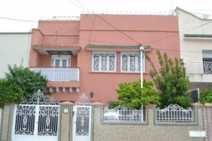 Villa - Casa en venta en bettana, sale4000000bettana, sale4000000